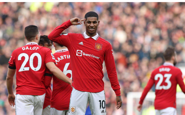 莫顿以他的 莫顿以他的